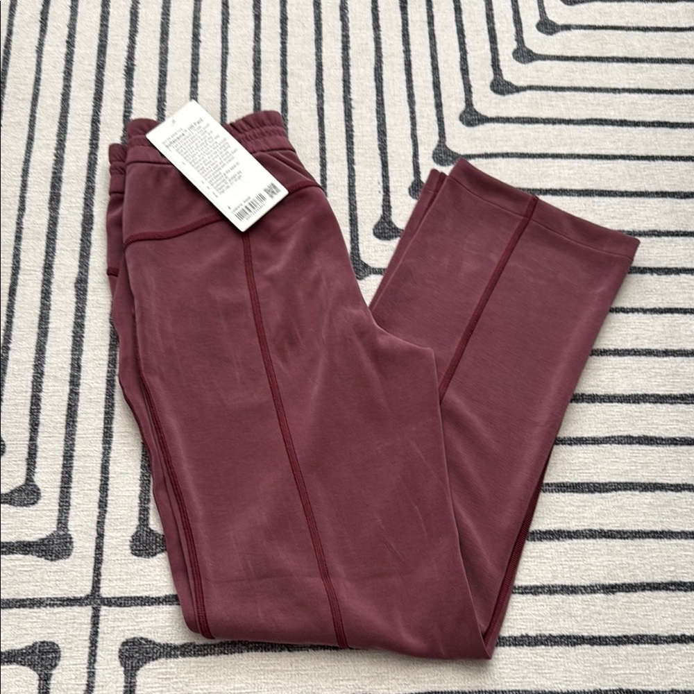 Lululemon Softstreme High-Rise Pant
Regular